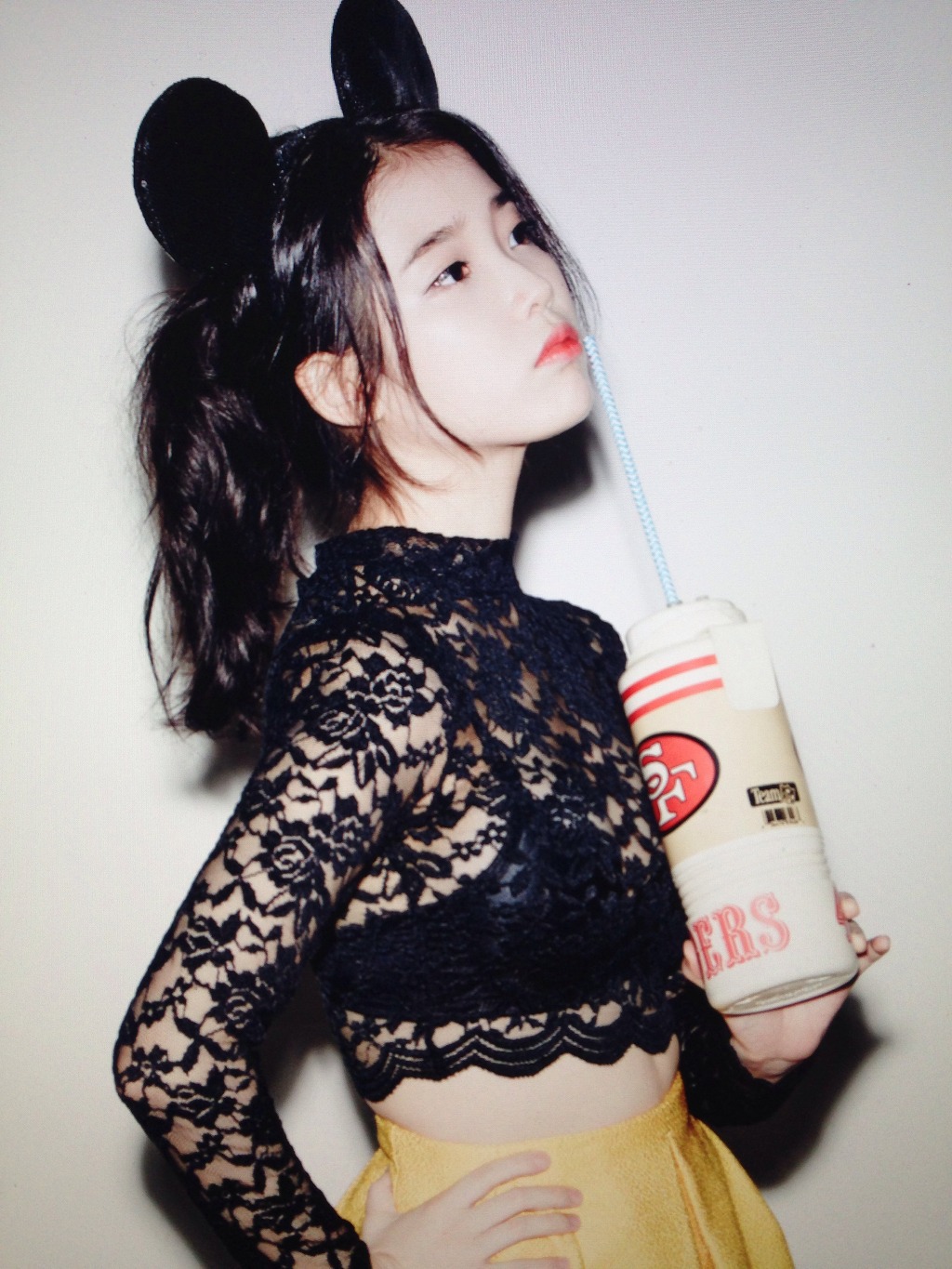 아이유 속옷 다 보이는 씨스루.jpg | 인스티즈