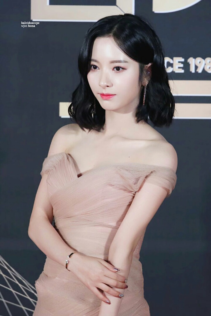 드레스 입은 갓보나 jpgif | 인스티즈