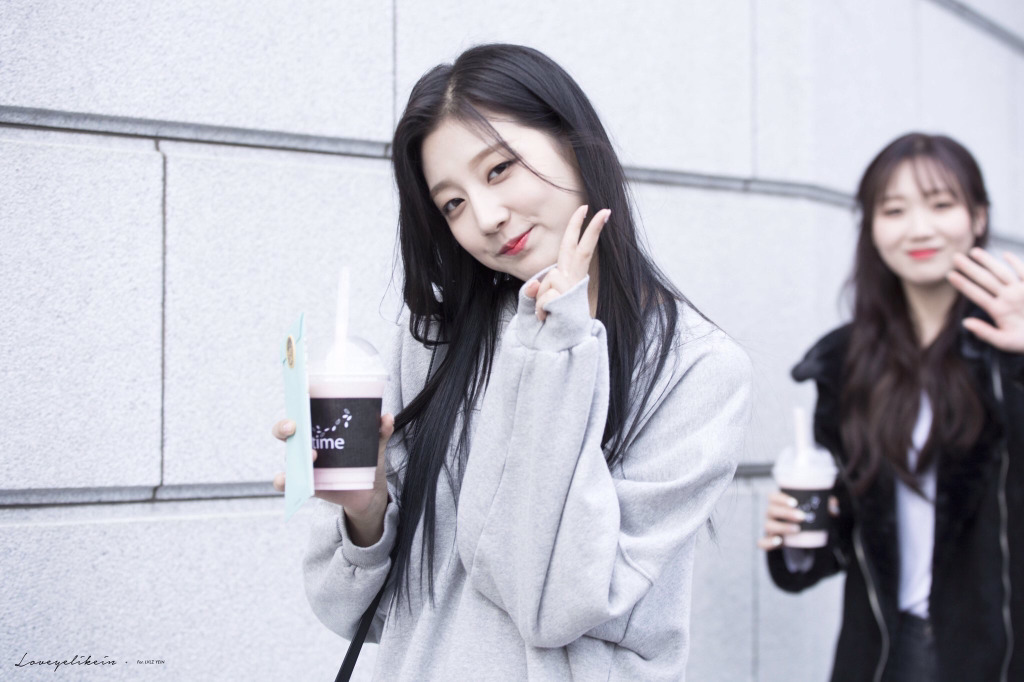[러블리즈] 이틀동안 푹 쉬었으니 다시 업로드를 시작할까해서 예인이 | 인스티즈