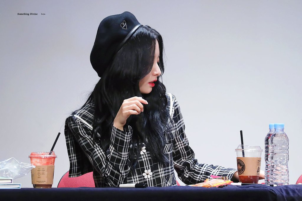 비쥬얼은 아이돌 톱클래스인 우주소녀 보나.jpg | 인스티즈