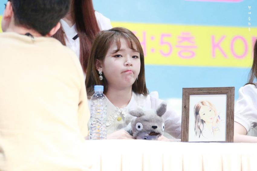표정이 다양한 오마이걸 승희.jpg | 인스티즈
