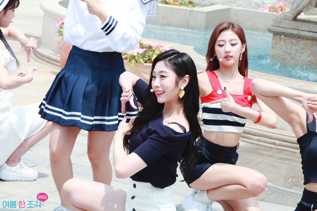 [러블리즈] 츄러스 생각이나서 지수 | 인스티즈