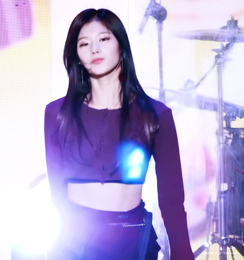 사람 홀리는 사나.gif | 인스티즈