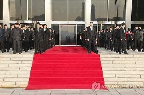 더부러 이미지