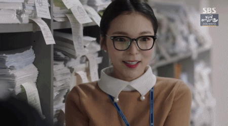 [당신이잠든사이에] 늙어가다가 회춘한 향미씨.gif (데이터주의) | 인스티즈