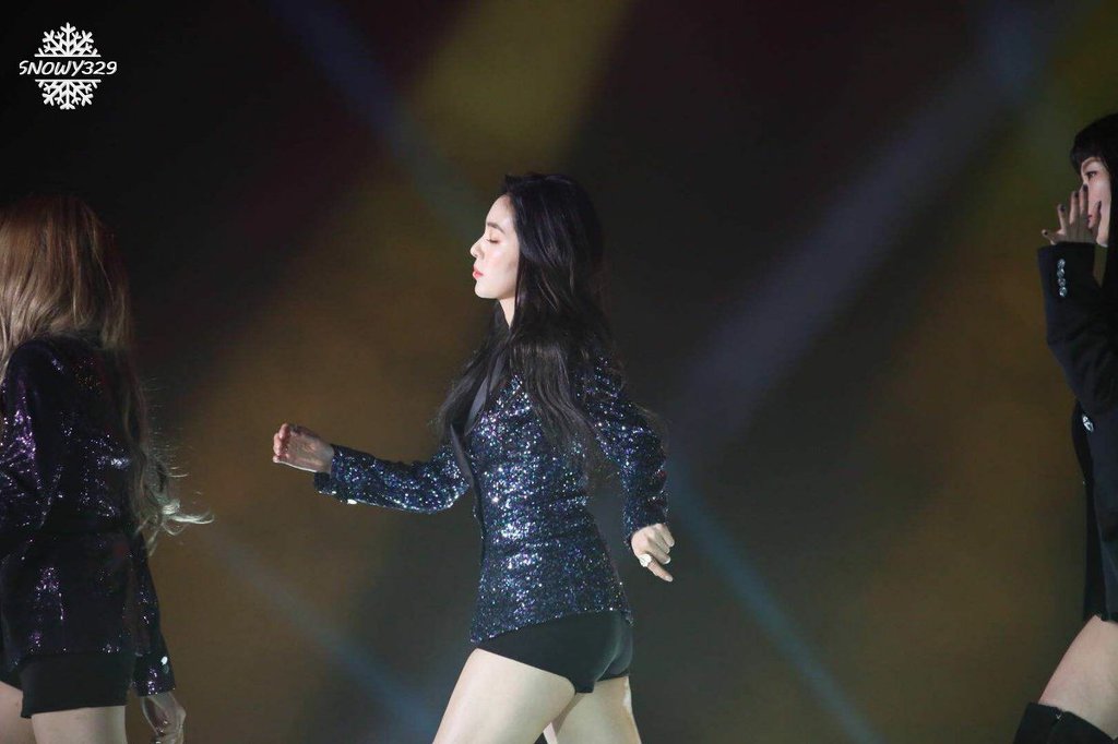 블링블링한 의상입은 아이린.jpgif | 인스티즈