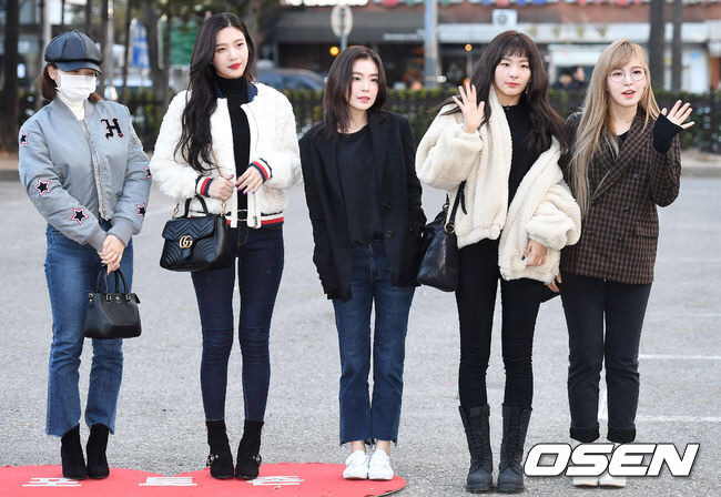 아침부터 예쁜 레드벨벳 조이 출근길.jpg | 인스티즈