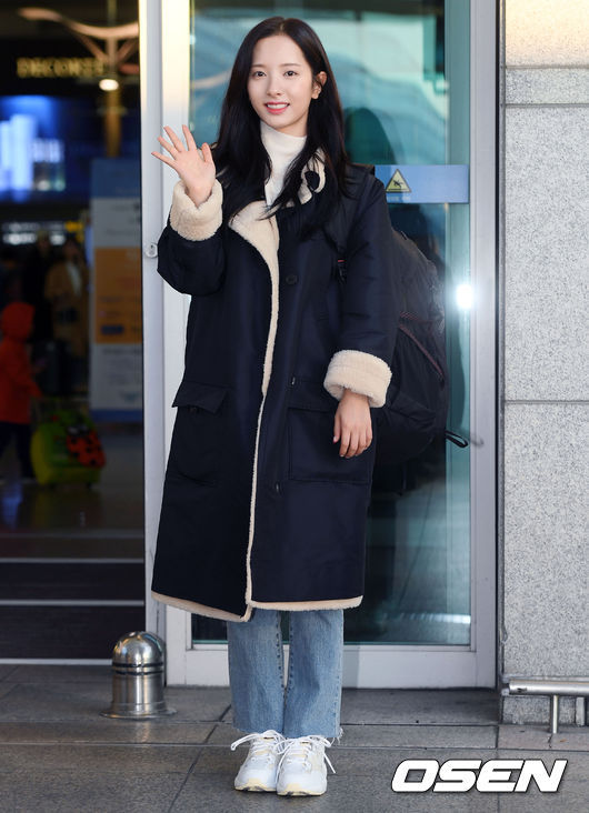 정법촬영.. 인천공항 출국하는 우주소녀 보나.jpg | 인스티즈