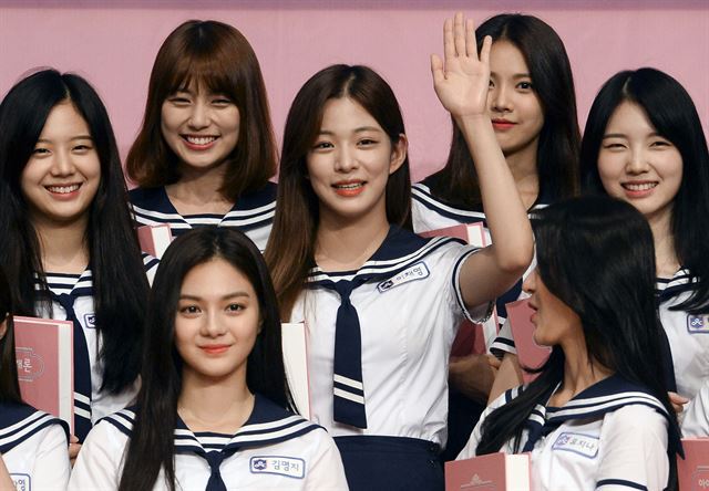 소속사에서 아이돌들에게 대기실에서 수근수근거리지 말라는 이유 | 인스티즈