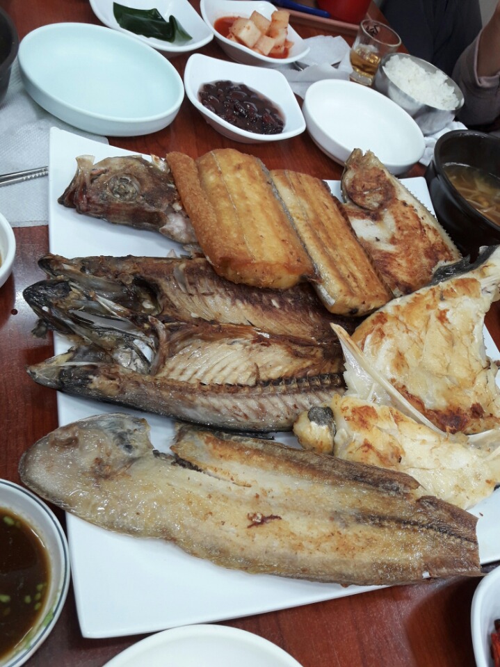 자갈치생선구이 이미지