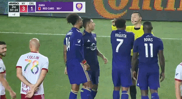 친목질 하다가 퇴장 당하는 카카.gif | 인스티즈