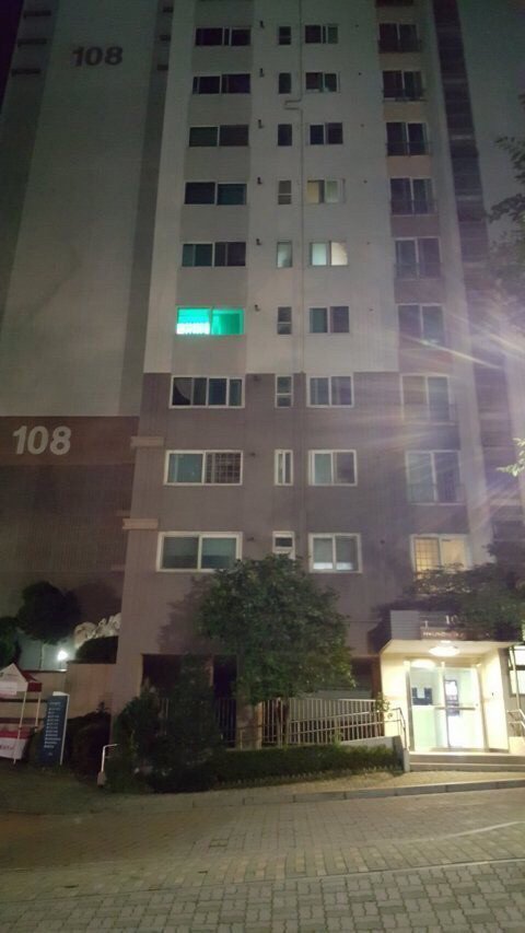 압도적 밝기를 자랑하는 아이돌 응원봉 | 인스티즈